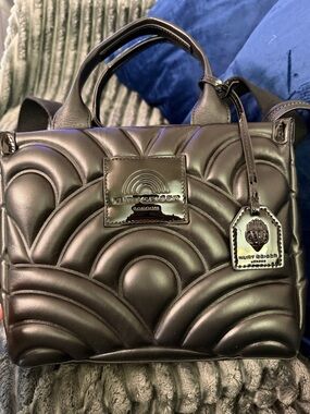 Kurt Geiger 🪢 Black Quilted Dome-Pattern Satchel with Crossbody Strap